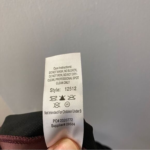 WEISSMAN Dance costume burgundy velvet mesh Unsteady
12512 unitard LC child - Picture 10 of 12